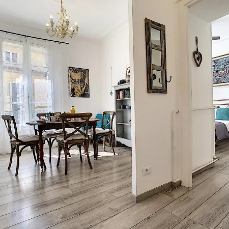 Nestor&jeeves - Lavinia - - Close Sea *