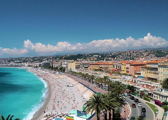 Nestor&jeeves - Lavinia - - Close Sea